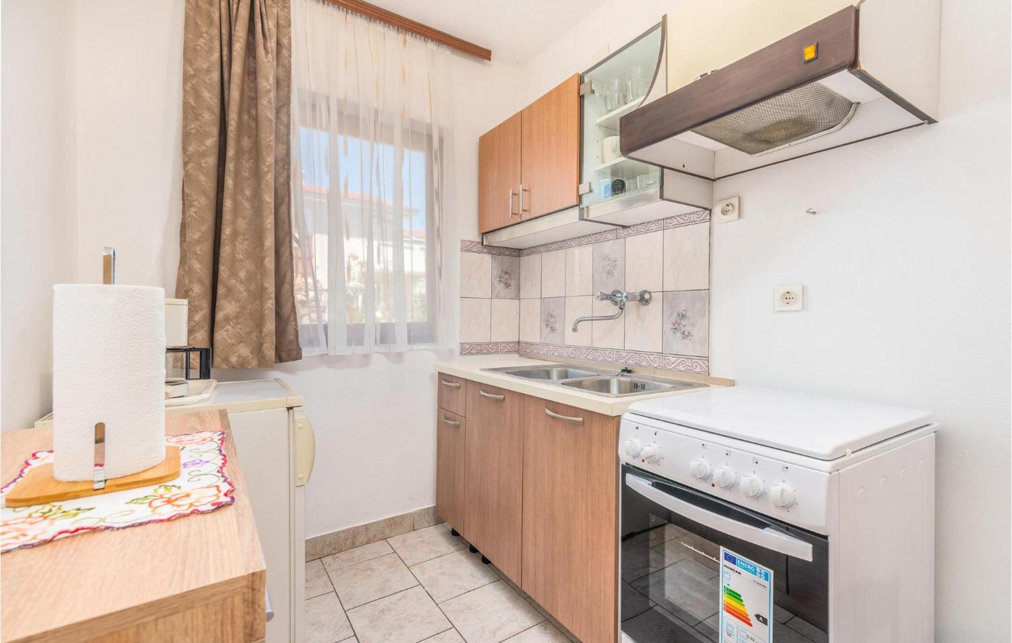 Gorgeous Apartment In Krk With Wifi Krk Town Exterior photo